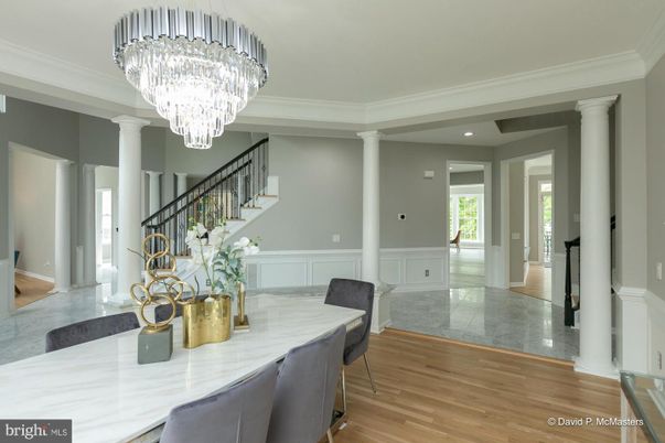 Chandelier, Dining room, Interior, Recessed Lighting, Wood Texture Flooring