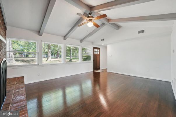 Empty room, Interior, Wooden Beams, Wood Texture Flooring
