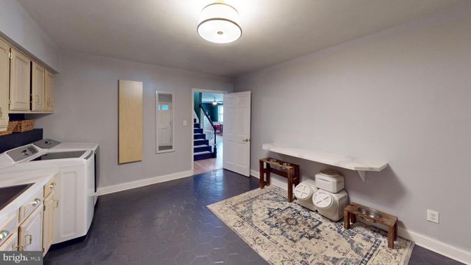 Interior, Washer