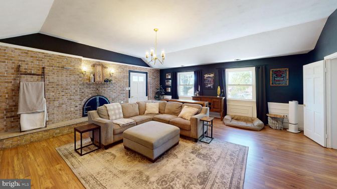 Interior, Living room, Pendant Lights, Stone Walls, Wood Texture Flooring