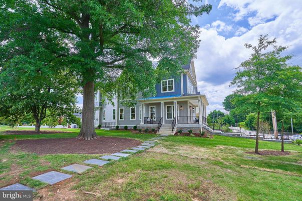 Backyard, Exterior, Facade, Georgian