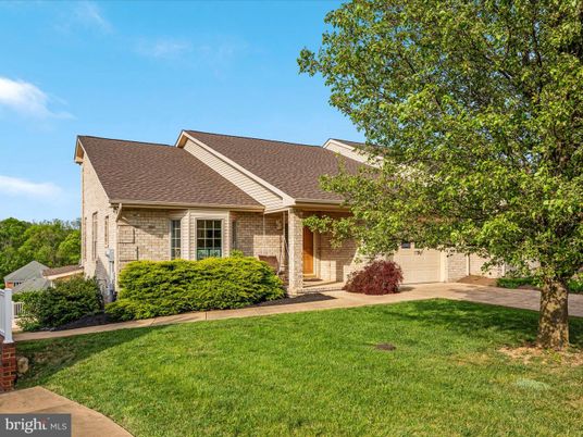 Attached, Backyard, Exterior, Facade, Brick Facade, Cape Cod