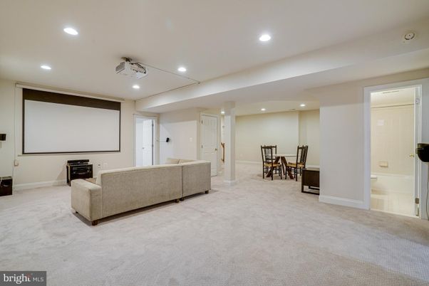 Dining room, Interior, Living room, Projection Screen, Recessed Lighting