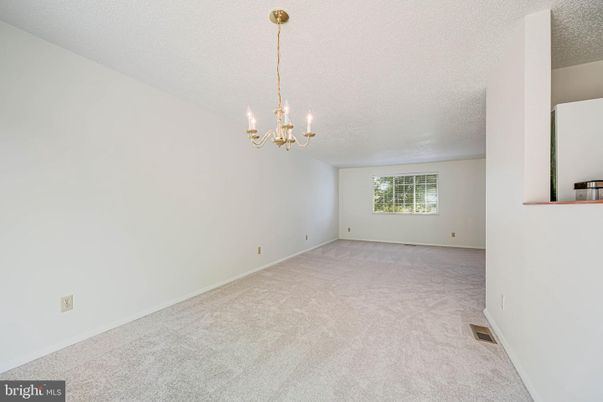 Chandelier, Empty room, Interior