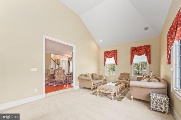 Dining room, Interior, Living room, Recessed Lighting, Wood Texture Flooring