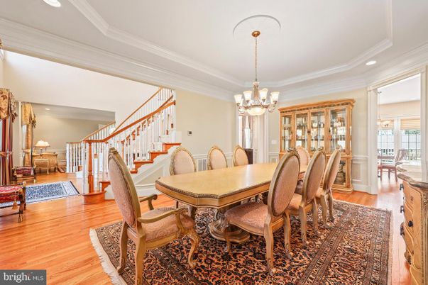 Chandelier, Dining room, Interior, Recessed Lighting, Wood Texture Flooring