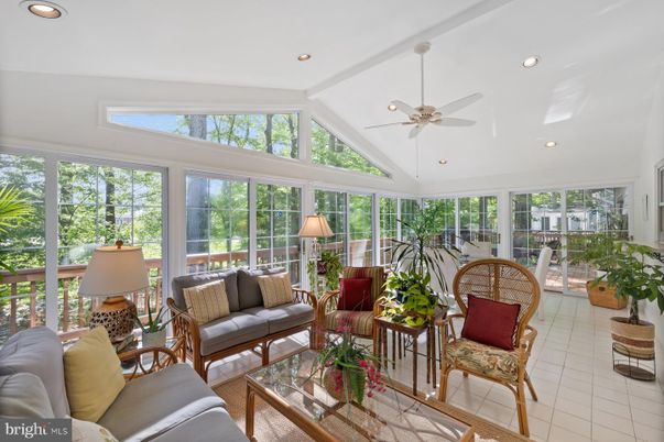 Interior, Living room, Recessed Lighting, Sun Room