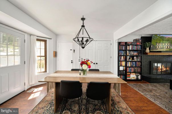 Dining room, Fireplace, Interior, Pendant Lights, Wood Texture Flooring