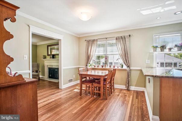 Dining room, Fireplace, Interior, Recessed Lighting, Wood Texture Flooring