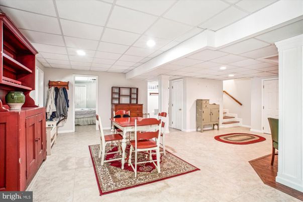 Dining room, Interior, Recessed Lighting