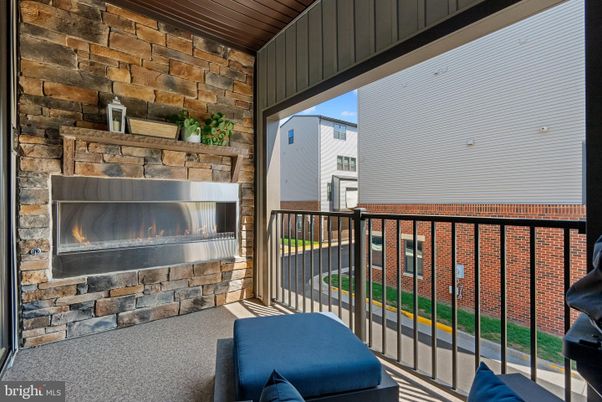 Exterior, Fireplace