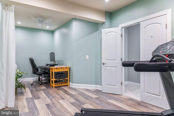 Home Office, Interior, Recessed Lighting, Wood Texture Flooring