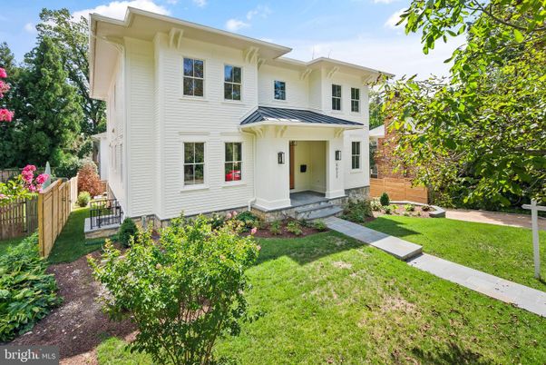 Backyard, Exterior, Facade, Georgian