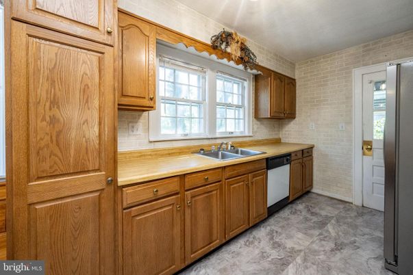 Interior, Kitchen, Stone Walls