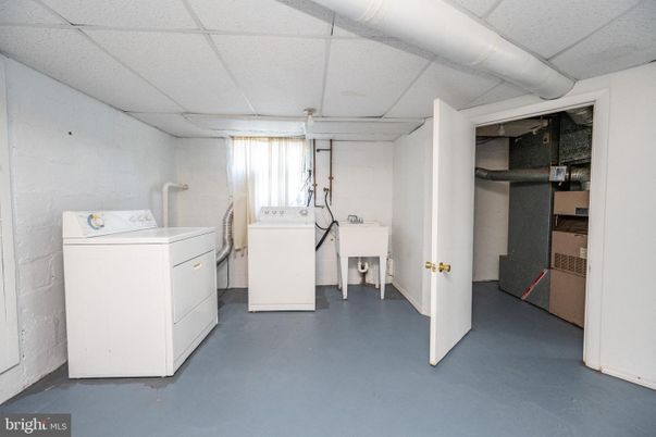 Interior, Washer