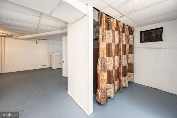 Empty room, Interior, Washer