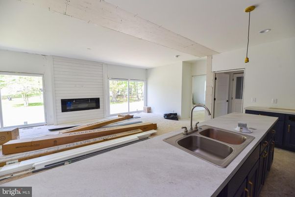 Fireplace, Interior, Kitchen, Pendant Lights, Recessed Lighting