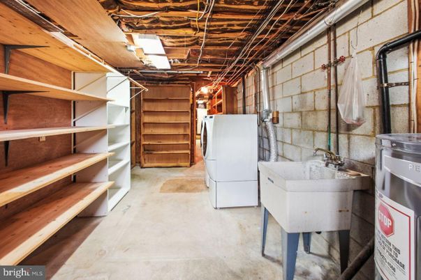 Interior, Washer