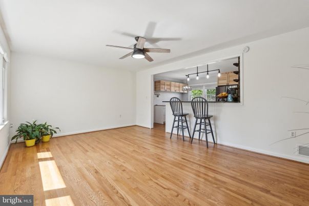 Empty room, Interior, Kitchen, Pendant Lights, Wood Texture Flooring