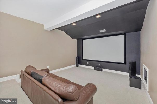 Interior, Projection Screen, Recessed Lighting, Theatre Room