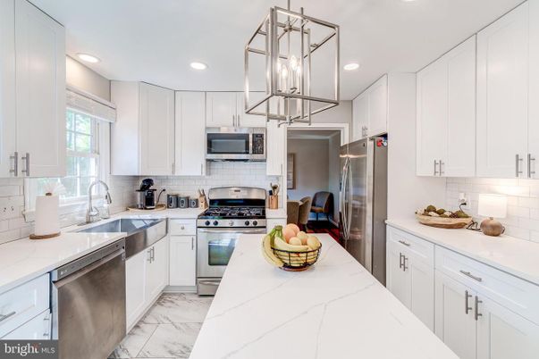Interior, Kitchen, Marble, Recessed Lighting, Stainless Steel Appliances