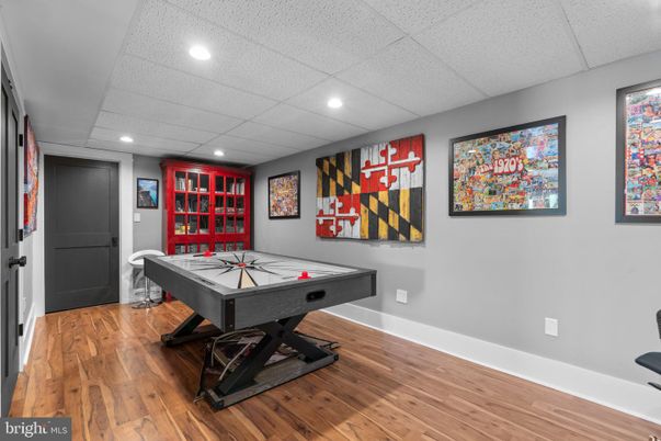 Billiard Table, Game Room, Interior, Recessed Lighting, Wood Texture Flooring