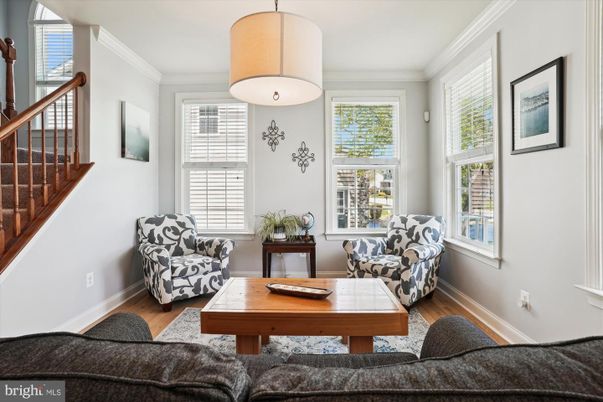 Interior, Living room, Pendant Lights, Wood Texture Flooring