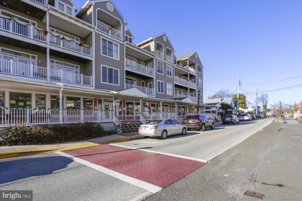 Exterior, Facade, Condo Building