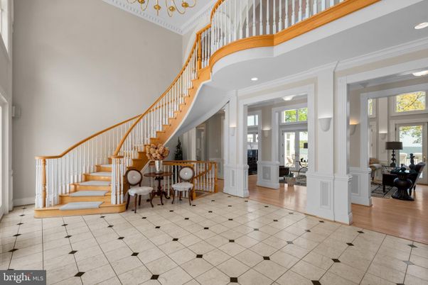 Chandelier, Dining room, Interior, Recessed Lighting, Wood Texture Flooring
