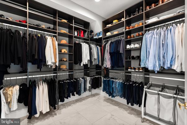 Interior, Marble, Recessed Lighting, Walk-in Closets