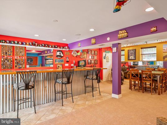 Dining room, Interior, Recessed Lighting
