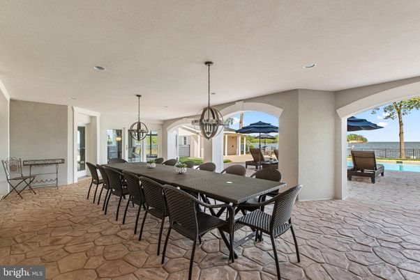 Chandelier, Dining room, Interior, Pendant Lights, Recessed Lighting, Water