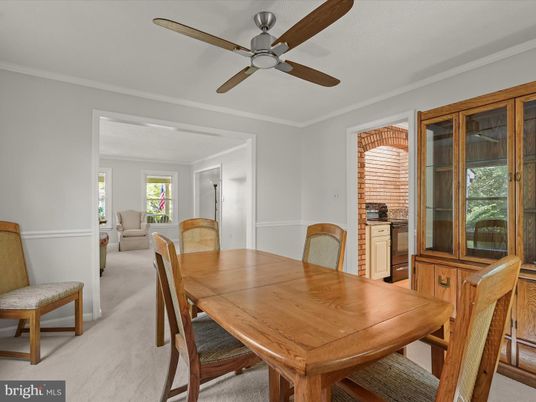 Dining room, Interior