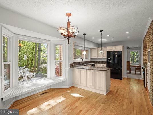 Chandelier, Interior, Kitchen, Pendant Lights, Recessed Lighting, Wood Texture Flooring