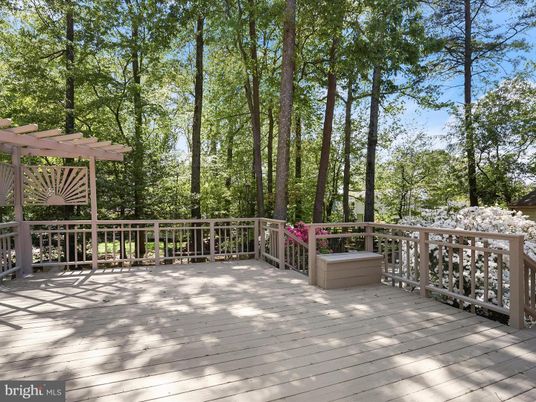 Exterior, Wood Texture Flooring