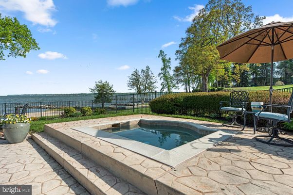 Exterior, Pool, Water