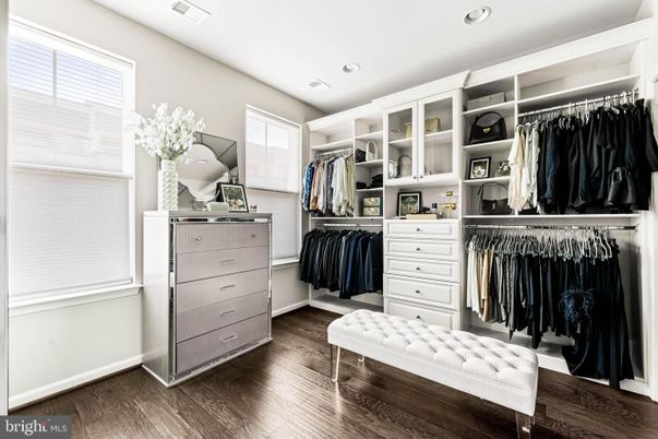 Interior, Recessed Lighting, Walk-in Closets, Wood Texture Flooring