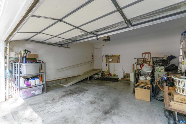 Garage, Interior