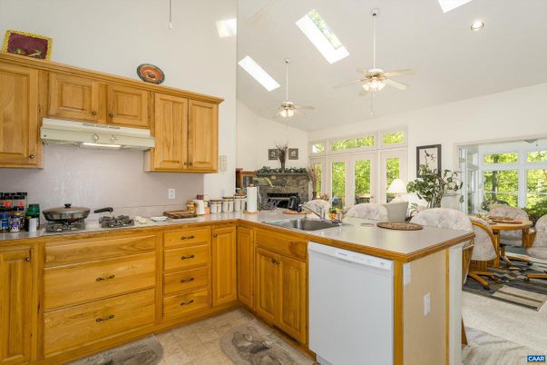 Fireplace, Interior, Kitchen, Recessed Lighting