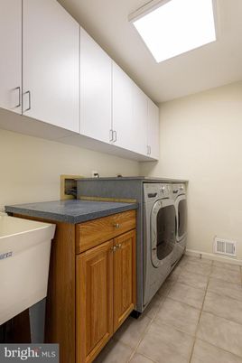 Interior, Washer