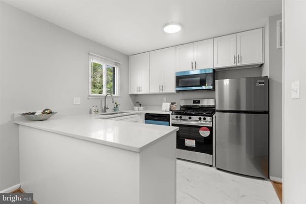 Interior, Kitchen, Marble, Stainless Steel Appliances