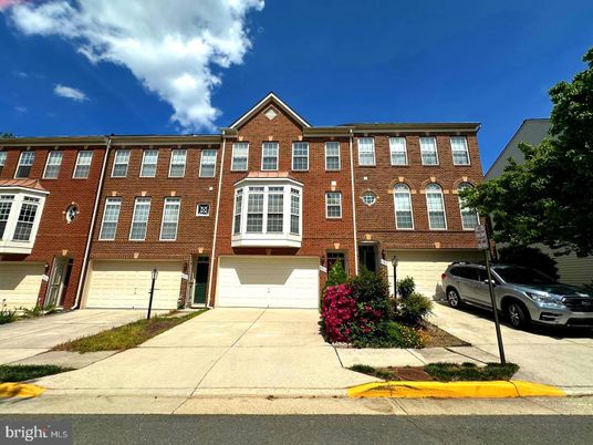 Attached, Exterior, Facade, Brick Facade, Rowhouse