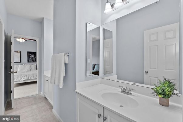 Bathroom, Bedroom, Interior