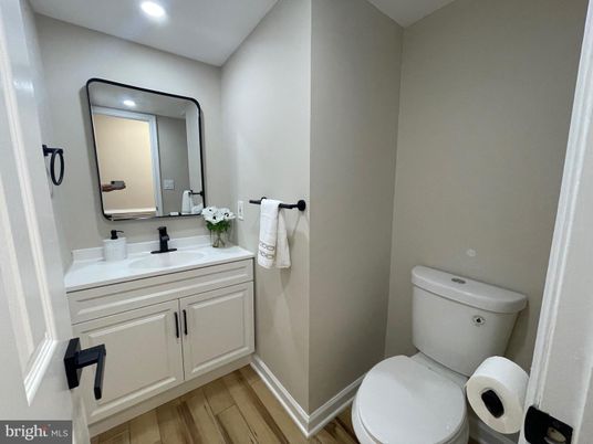 Bathroom, Interior, Recessed Lighting, Wood Texture Flooring