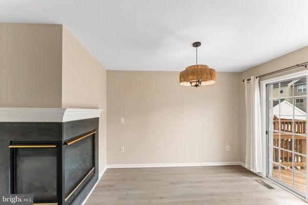 Interior, Pendant Lights, Wood Texture Flooring
