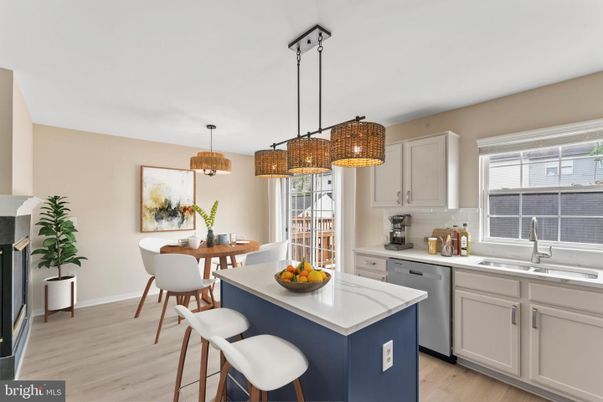 Dining room, Interior, Kitchen, Pendant Lights, Wood Texture Flooring