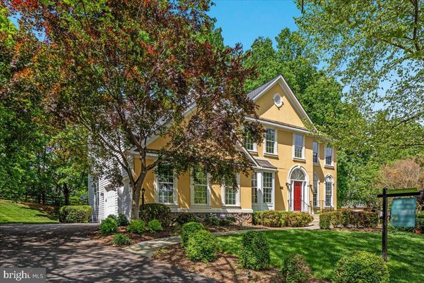 Backyard, Exterior, Facade, Georgian