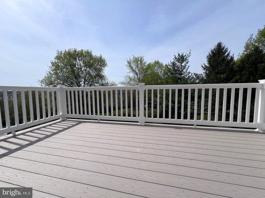 Exterior, Wood Texture Flooring