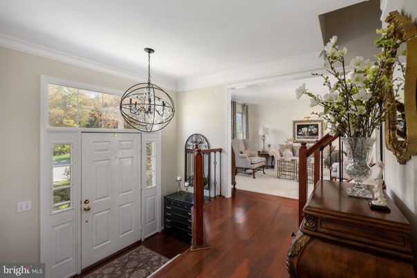 Chandelier, Interior, Living room, Pendant Lights, Wood Texture Flooring