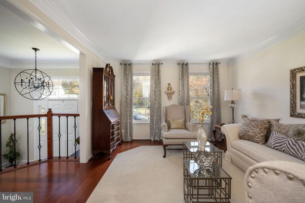 Chandelier, Interior, Living room, Wood Texture Flooring